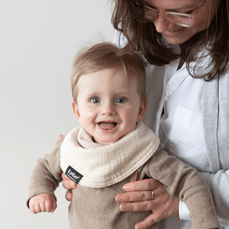 3-in-1 Bib Cookie